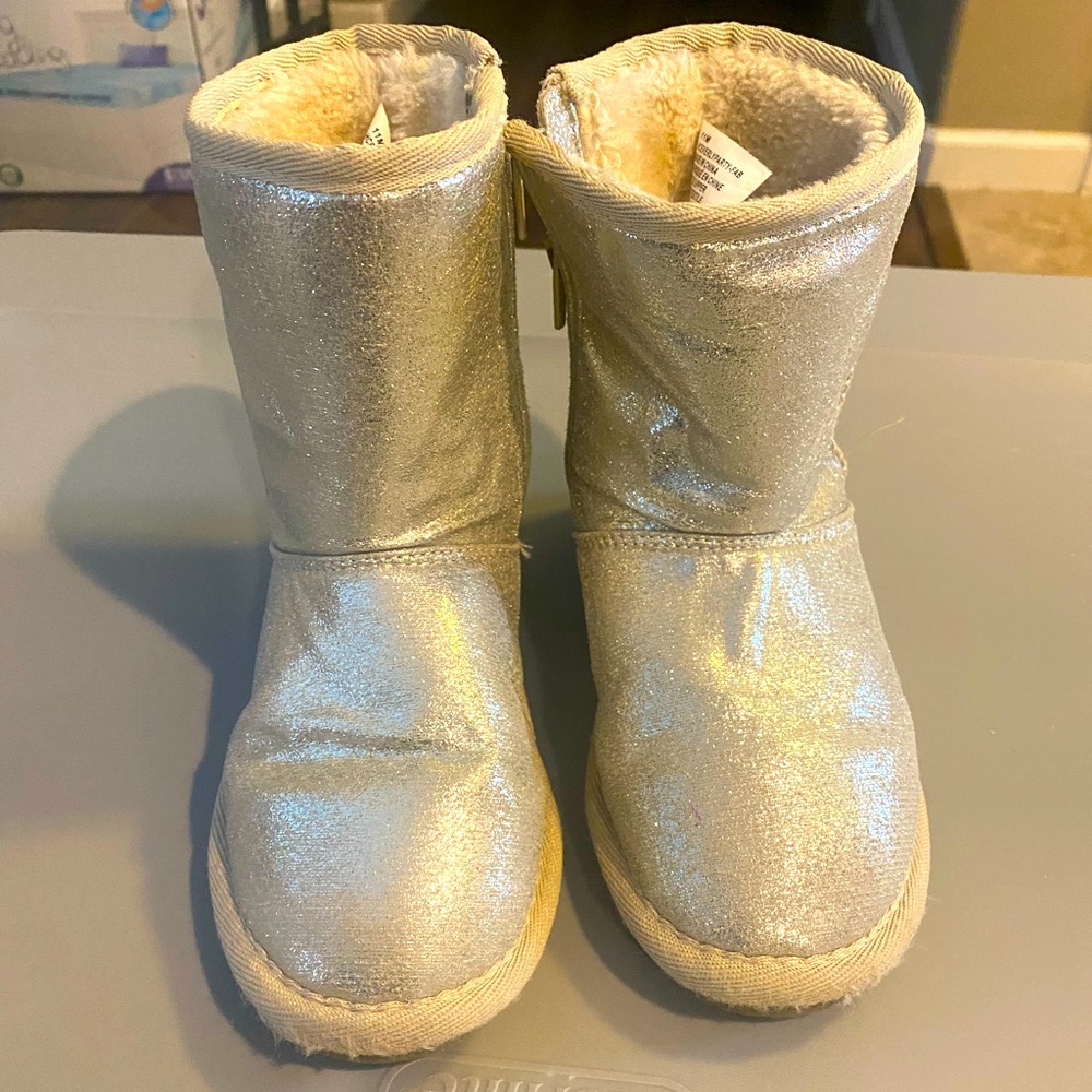 Girls gold sparkle boots